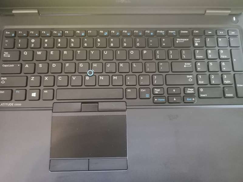 DELL LATITUDE E5550 5TH GEN CORE I5-5200U/15.6 FULL-HD" SCREEN/ 8GB RAM/500GB/WINDOWS 8.1 PRO