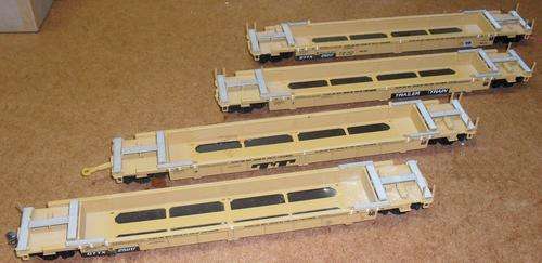 4 Athearn TTX Maxi I    WELL Cars - HO Scale