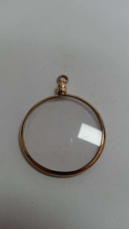 9CT GOLD ANTIQUE PHOTO FRAME/LOCKET