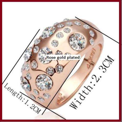 BEYOND STUNNING!!!! 18K ROSE GOLD PLATED RING WITH AUSTRIAN CRYSTALS
