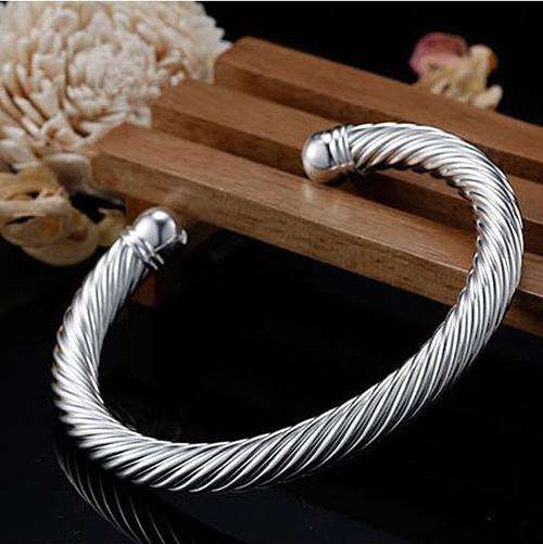 POSTAGE R55,00*** 925 STAMPED SILVER PLATED TWISTED ROPE CUFF BRACELET**R350.00 VALUE**