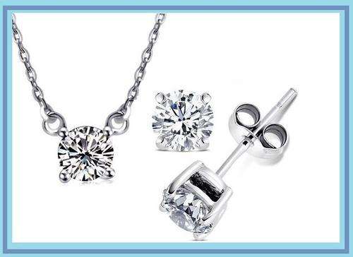 *****FREE SHIPPING****ITEM CLOSING EARLY***STUNNING NECKLACE & EARRING SET***R380 VALUE***