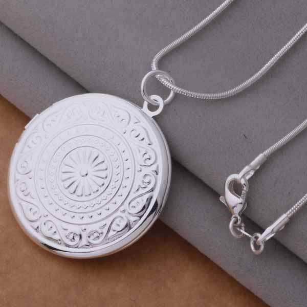 REDUCED SHIPPING**925 STAMPED SILVER ROUND PHOTO FRAME LOCKET **