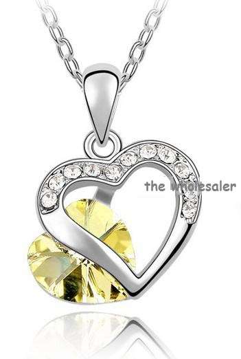 REDUCED SHIPPING ** GOLD PLATED NECKLACE SET WITH RHINESTONES