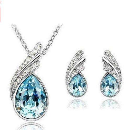 REDUCED SHIPPING***JEWELLERY SET, NECKLACE AND EARRINGS WITH AUSTRIAN GLASS CRYSTALS