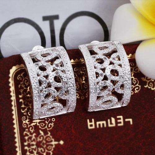 POSTAGE ONLY R35.00 ***925 STERLING SILVER FILLED RETRO DESIGN EARRINGS***