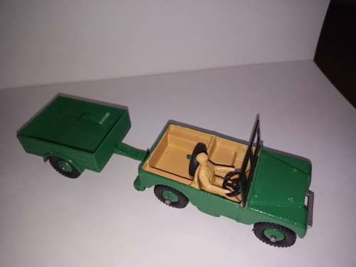 Dinky Toys Land Rover and Trailer