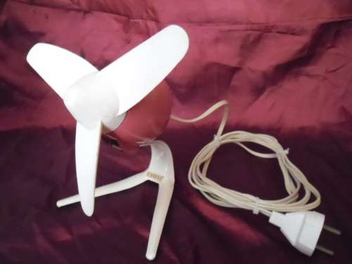 Circa 1960's......Pink "Rocket" desk fan Model 750 .  H Frost & Co Walsall Eng.