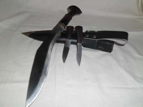 Kukri with both Karda and Chakmak