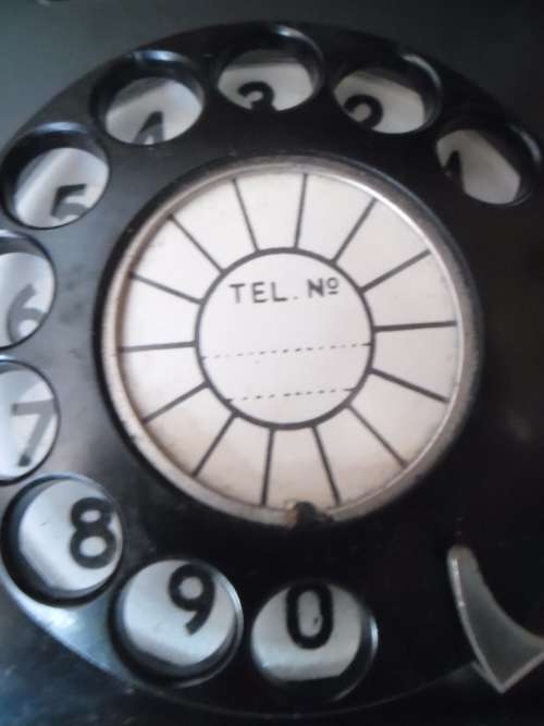 1930's Bakelite Siemens Brothers rotary dial telephone. Patent 328926.