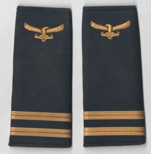 SAAF Lt rank set for halfblue, jesey or leather jacket