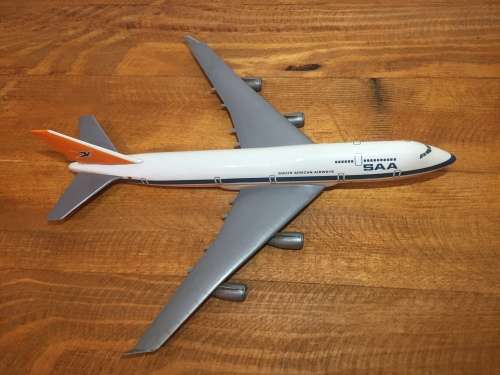 SAA SAL Model airplane from the 90s