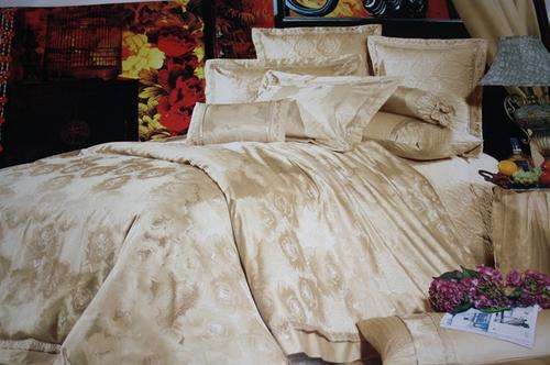 4 PCE THICK WEAVE COTTON EMBOSED DUVET COVER SETS - QUEEN BED SIZE