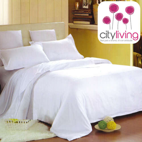 6 PIECE PLAIN WHITE DUVET COVER SET - DOUBLE SIZE