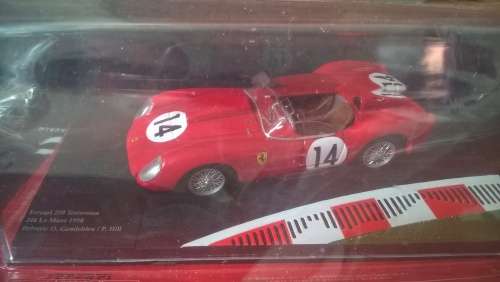 Ferrari Racing Collection with magazine: 250 Testarossa