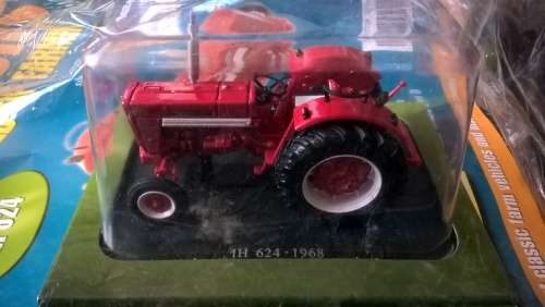 Tractor: IH 634