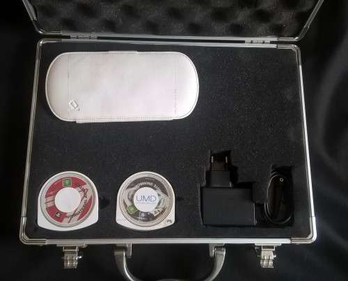 PSP 1000 plus 14 games and carry case