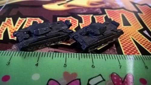 Tiny lead Crusader tanks MK1 and MK2