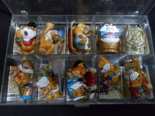Kinder surprise Egyptian cats complete collection Figures