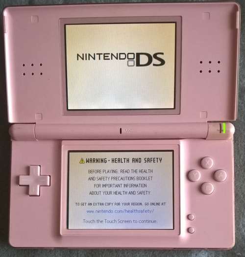 Nintendo DS lite pink