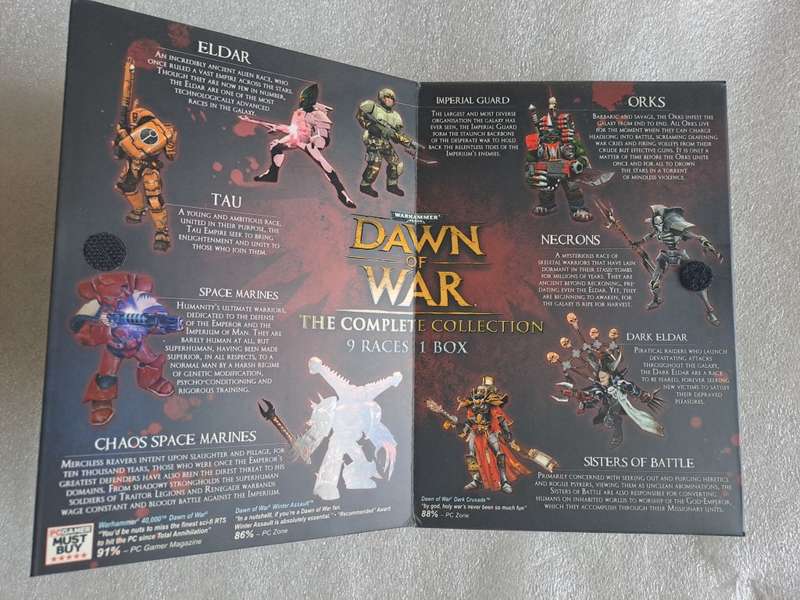 PC DVD: Complete Dawn of war 1 and 2 collection.