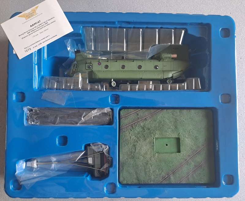 Corgi Military Air Power Boeing-Vertol Chinook.