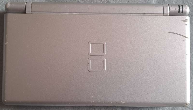 Nintendo DS lite