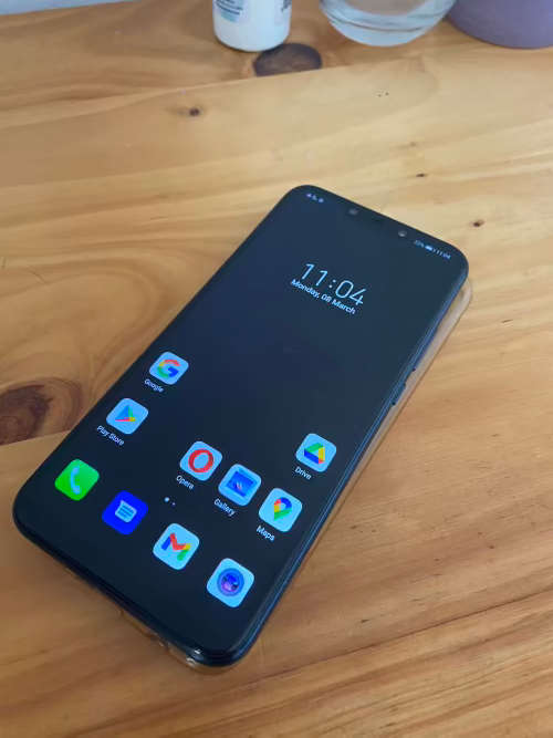 Huawei Mate 20 Lite (used good condition)