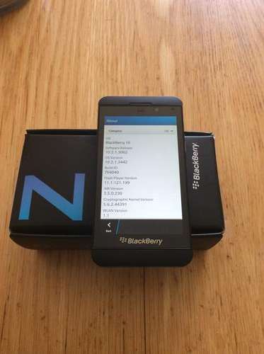 Used Blackberry Z10 (Network Unlocked & Really Good Condition)