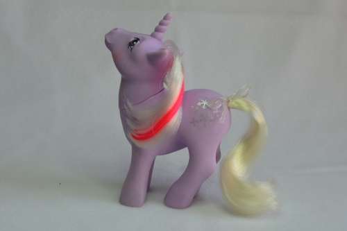 Vintage G1 My Little Pony Unicorn Powder