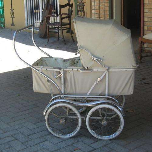 Very old baby pram. NOT RESTORED!!!! As is.