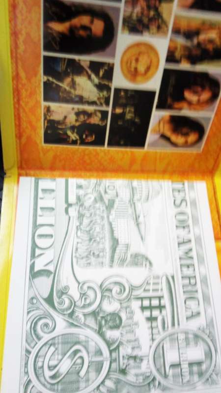 Alice Cooper-Billion Dollar Babies.SA press. Sleeve vg,vinyl vg+. Dollar bill Ex