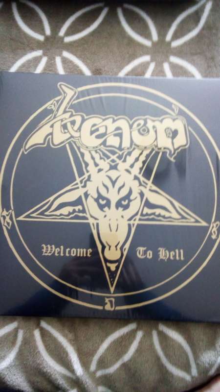 Venom-Welcome to Hell.2016 UK rerelease,2xlp,Near Mint/Near Mint