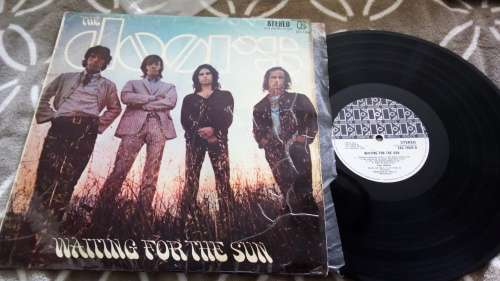 The Doors-Waiting for the Sun,SA press. sleeve vg, vinyl vg to vg+