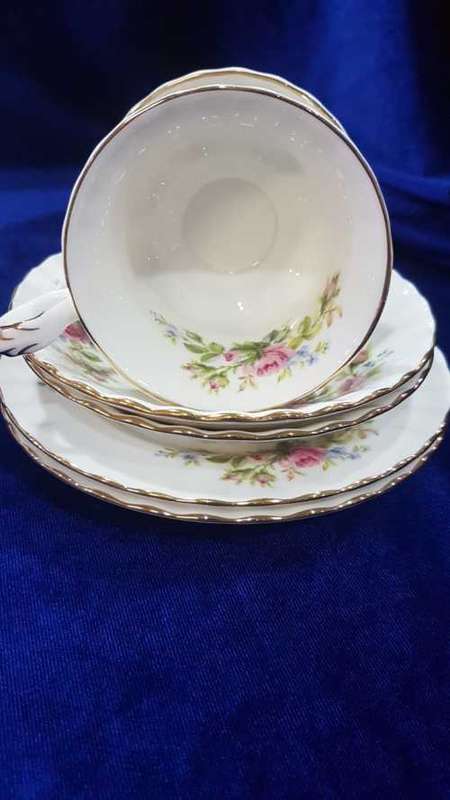 Royal Albert Moss Rose 41 piece tea set