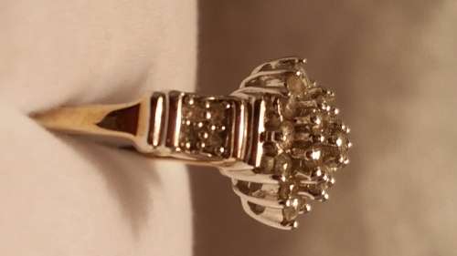 *Reduced*BEAUTIFUL ENGLISH VINTAGE DIAMOND CLUSTER RING 9CT YELLOW GOLD.*With Valuation Certificate*