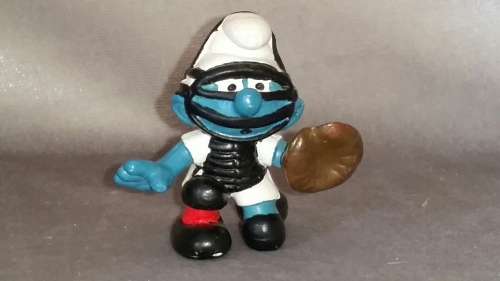 Vintage Collectible Smurf (very rare): 2.0146 Baseball Catcher Smurf