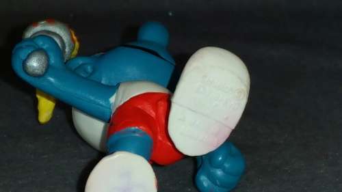 Vintage Collectible Smurf : 2.0030 Torchbearer Smurf
