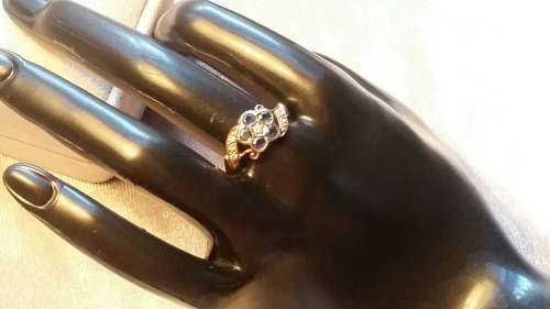Beautiful Cornflower Blue Sapphire and Diamond Flower Ring