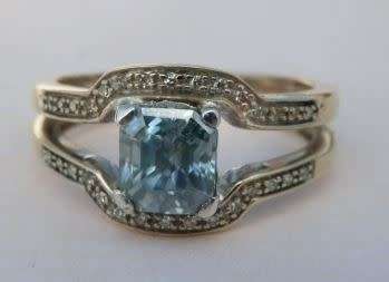Sparkling Moissanite and Diamond 9ct Gold Ring