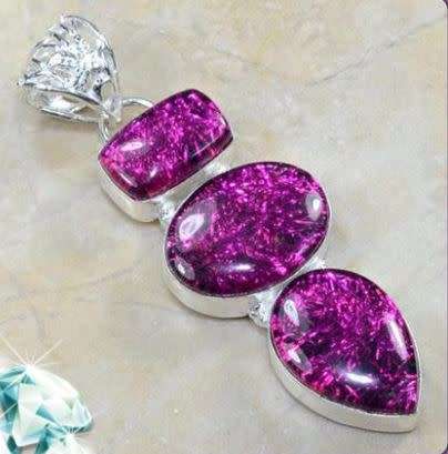 BEAUTIFUL MAGENTA RUTILE QUARTZ PENDANT