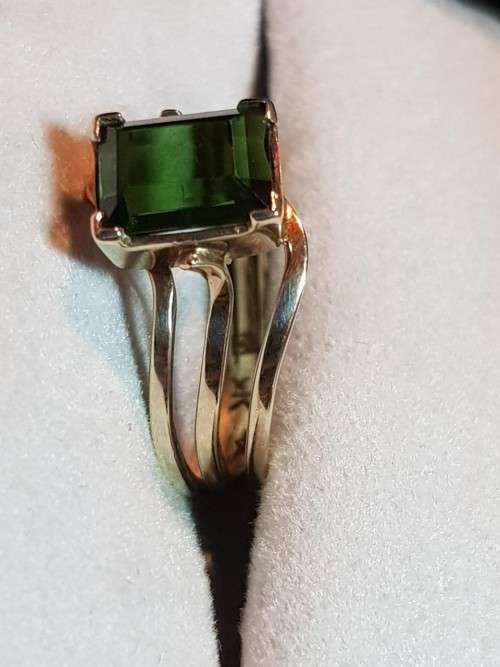 Green Tourmaline 9ct Gold Ring
