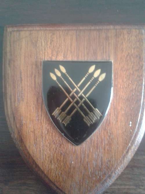 32 BN Plaque