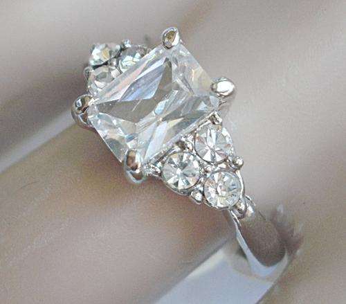 Clear Rhinestone Silver Tone Ladies Fashion Ring - Size 19 / 9 1/2 / S1/2