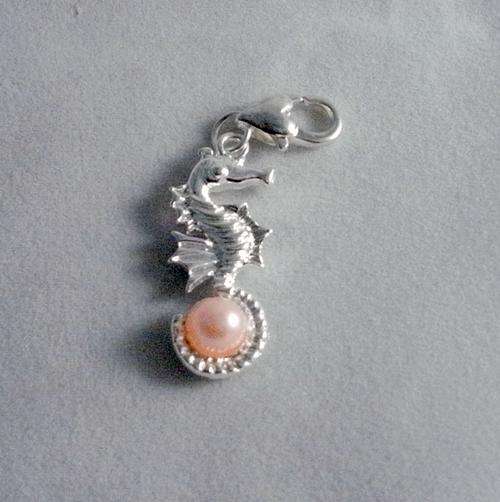 Silver Plated Acrilyc Pearl Clip-on Charm Charm - Seahorse
