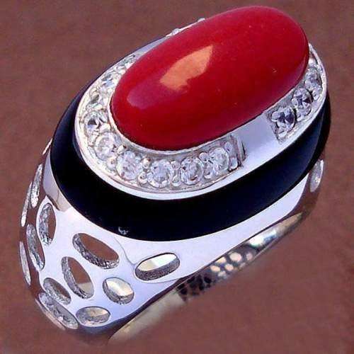Magnificent!! Coral, Black Onyx, White Topaz & Solid 925 Sterling Silver Ring (7.5) (O1/2)