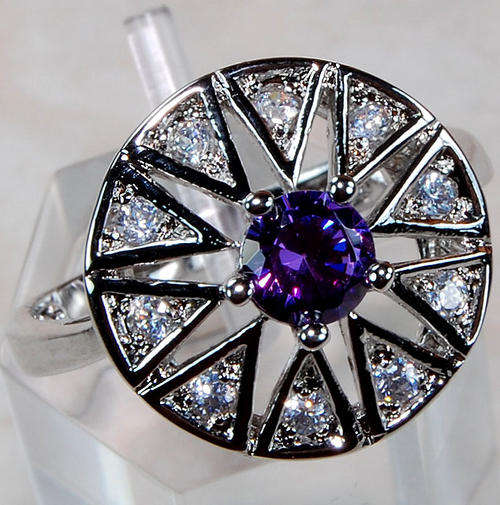 Beautiful Amethyst and White Topaz  & Solid 925 Sterling Silver  Ring   (6.75) (N)