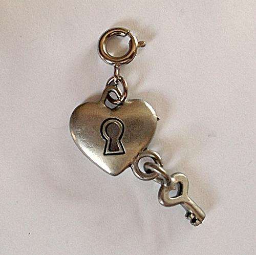 Pewter (Lead Free) Clip-on Charm - EXQUISITE!! - (Handcrafted From the US)