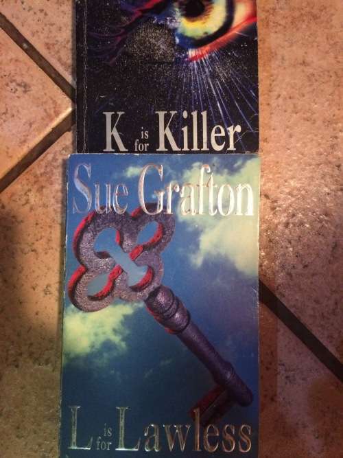 Sue Grafton K is for Killer /L is for Lawless