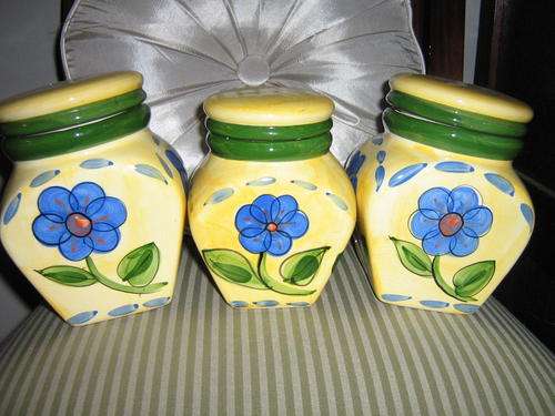 Yellow with Blue Flower, Koffie, Tea and Sugar holders